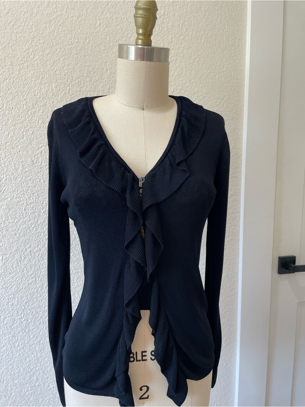 Source Unknown Black Ruffle Front Cardigan - Picture 2 of 4